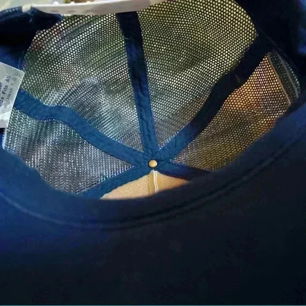3Stripe Vintage trucker hat 80s SnapBack mesh. Not worn.